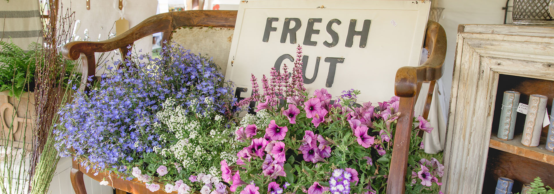 Pro.Found Vintage Market - Women Create
